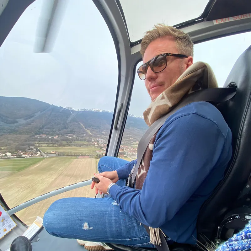 Christian Lell im Hubschrauber